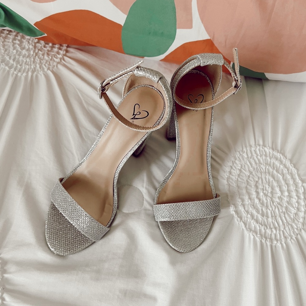 Windsor Silver Heels